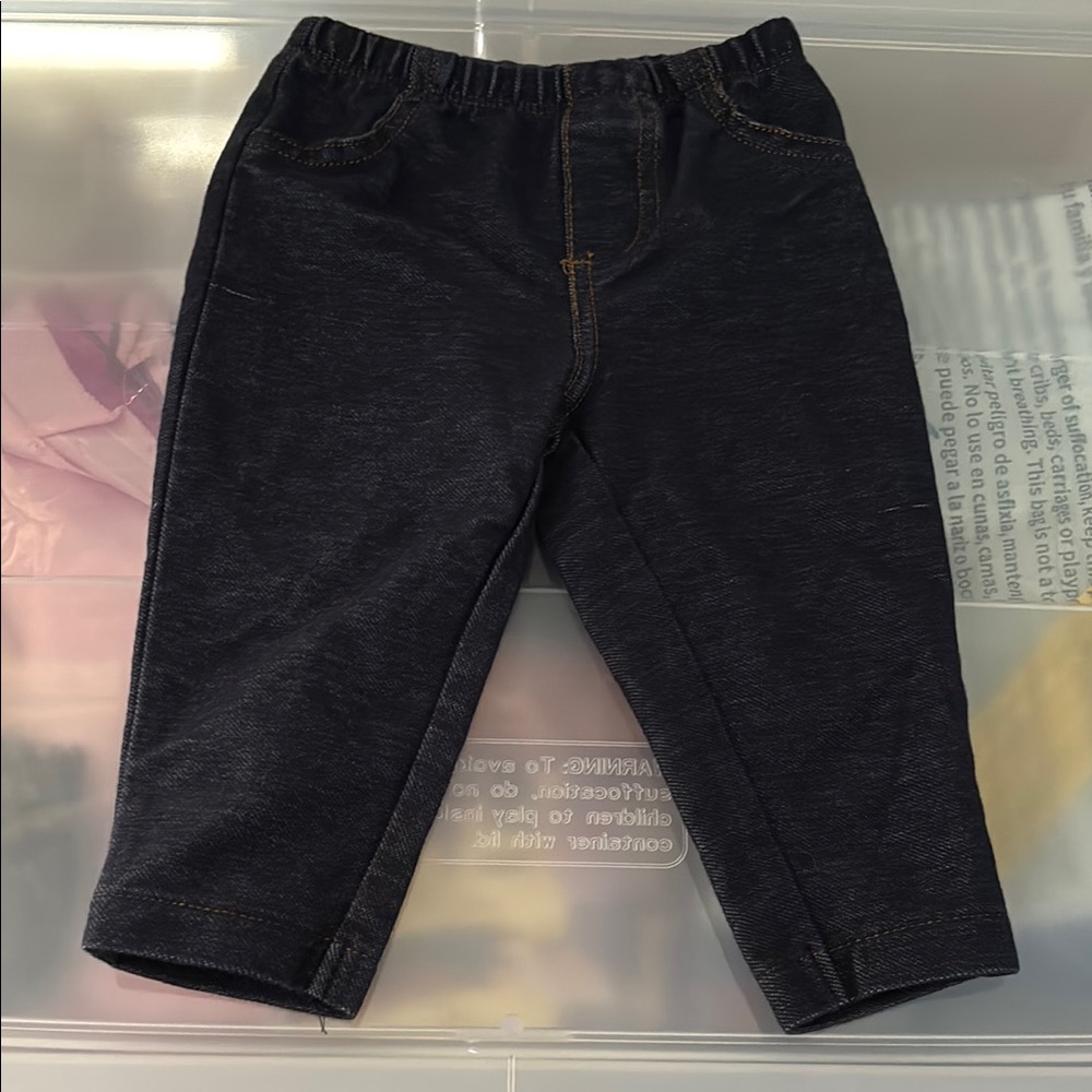 Baby girls leggings carters 6 months EUC